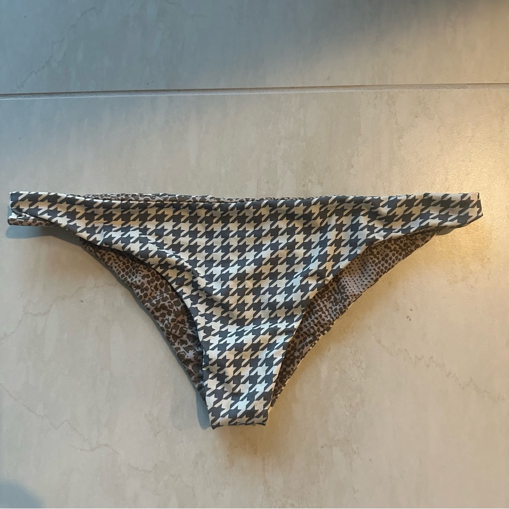 Acacia Swimwear Houndstooth lowrise Bikini Bottom size small